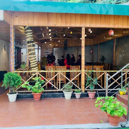 Aura Stays By Mm Hotel Mussoorie Bagian luar foto